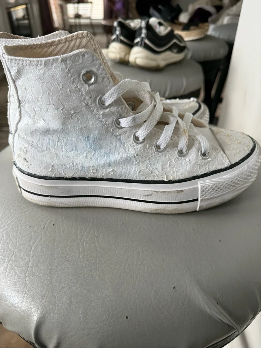Platform Converse-Textured Lace - Picture 3 of 8